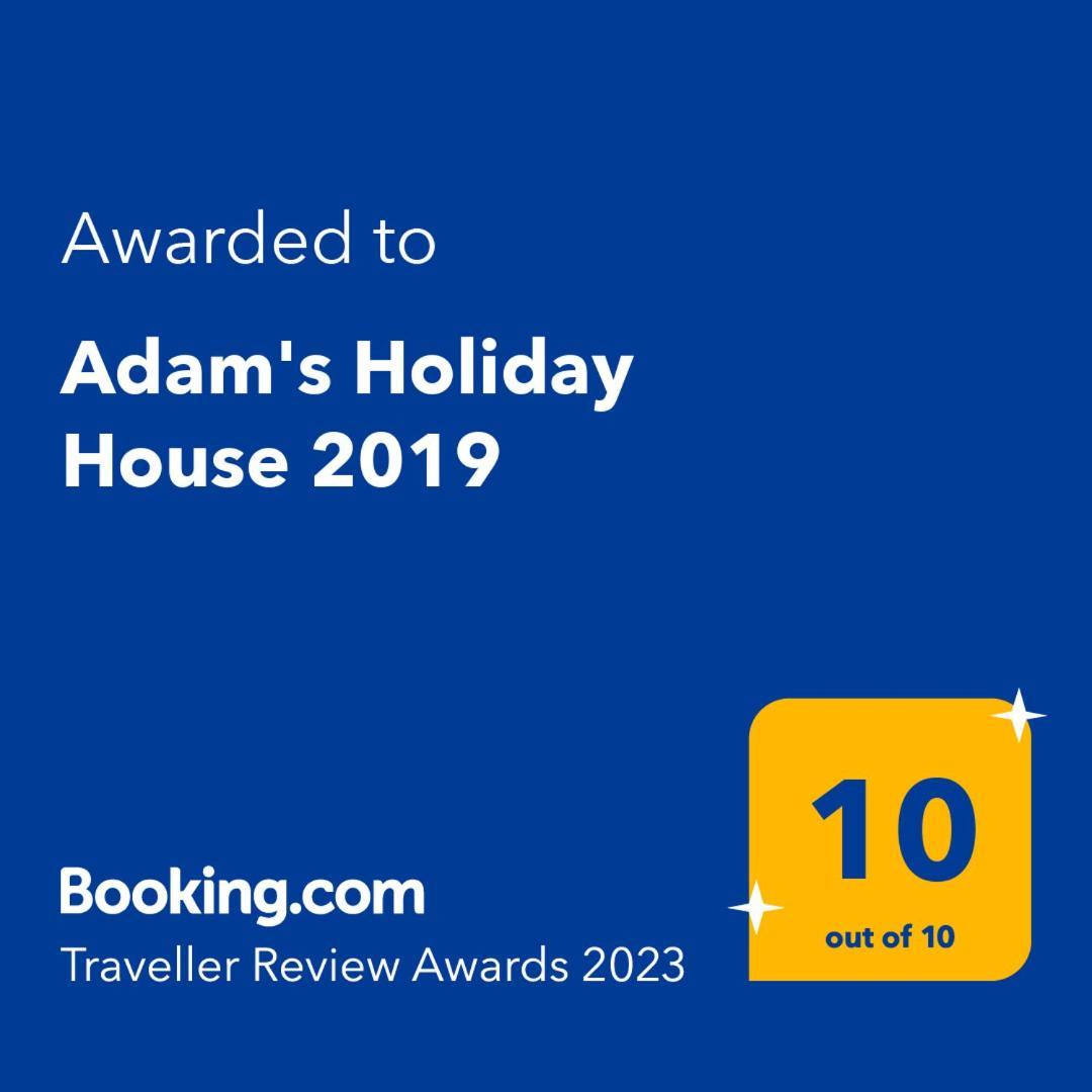 Adam'S Holiday House 2019 Karianí Exterior foto