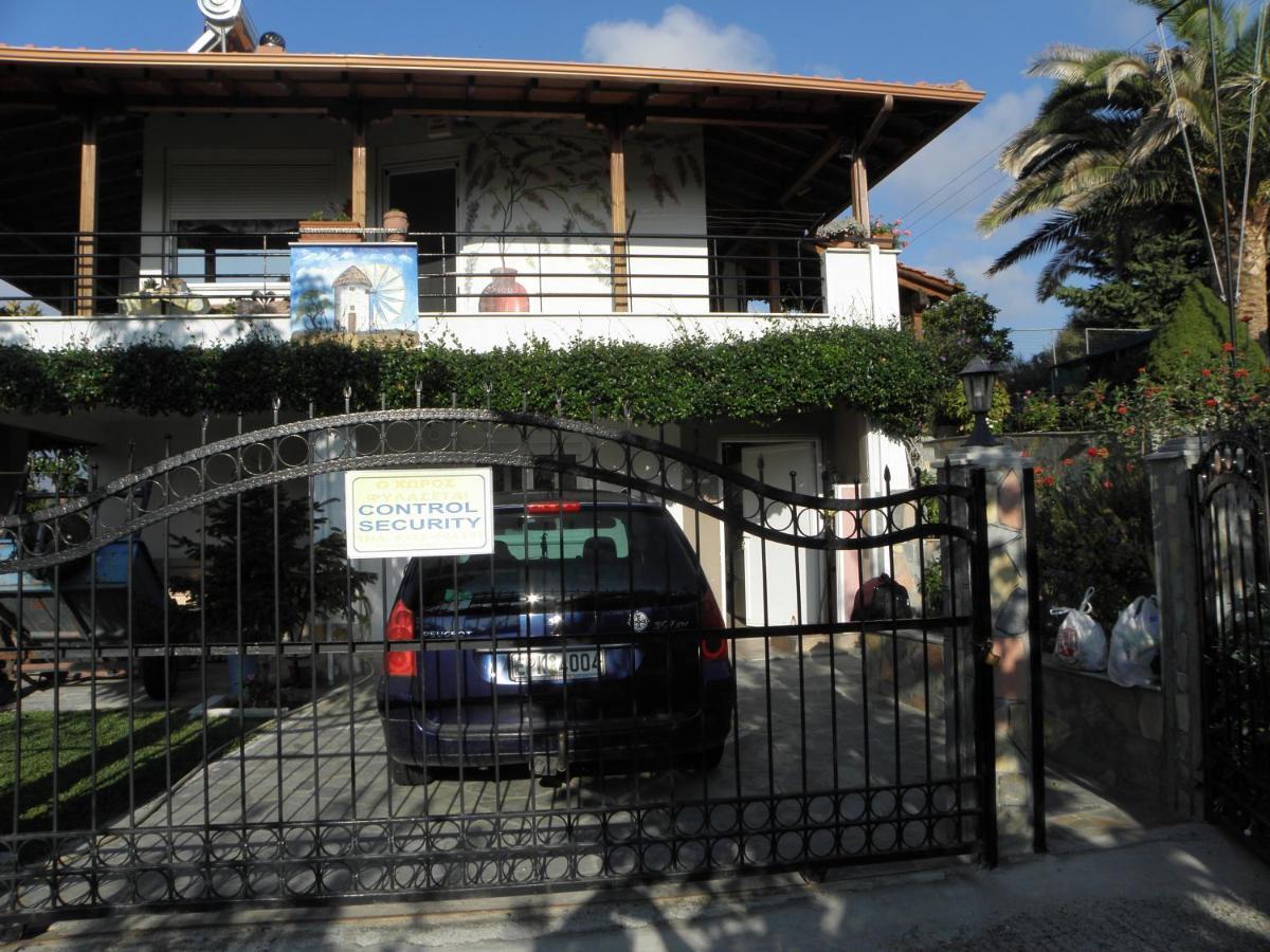 Adam'S Holiday House 2019 Karianí Exterior foto