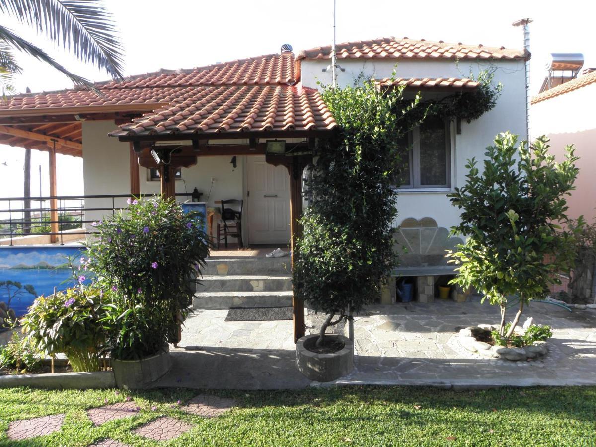 Adam'S Holiday House 2019 Karianí Exterior foto